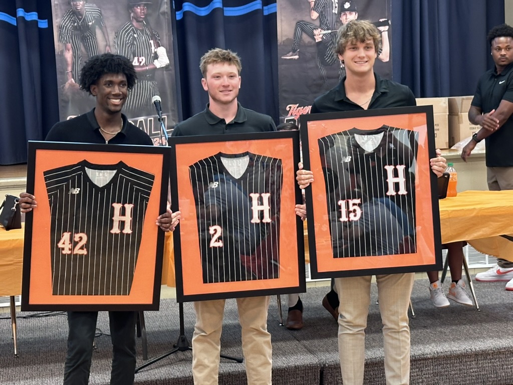 HHS Baseball Celebrates a season for the ages