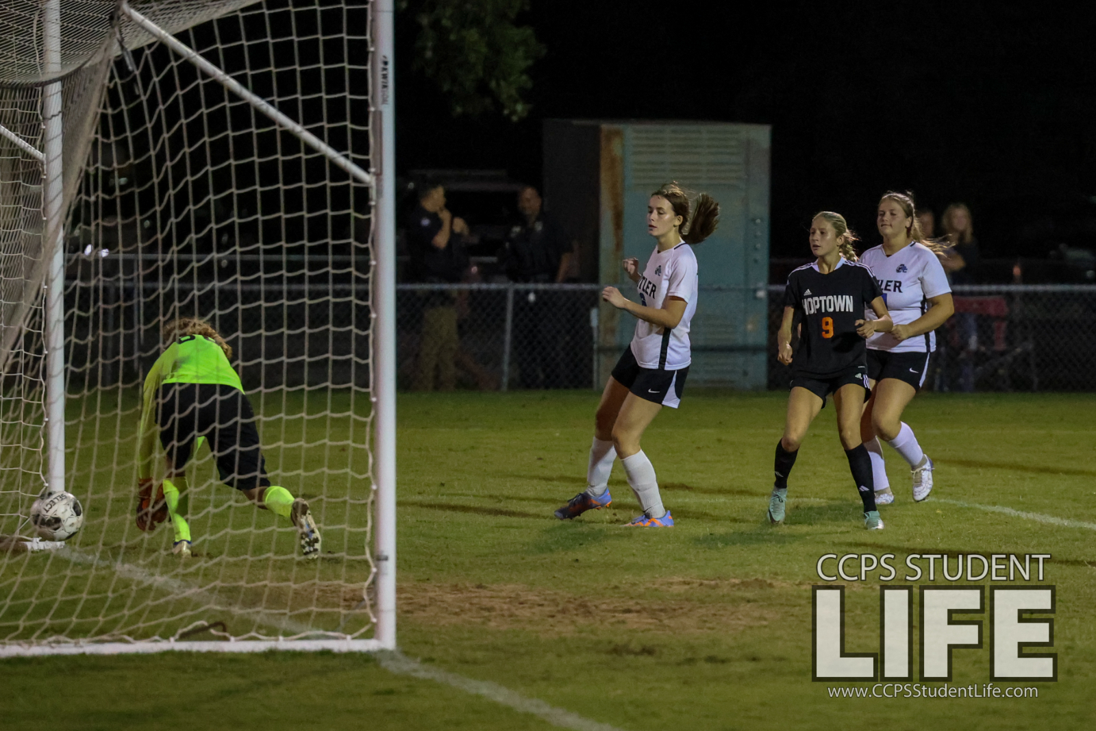 Rebecca Wood scores 4 goals on senior night