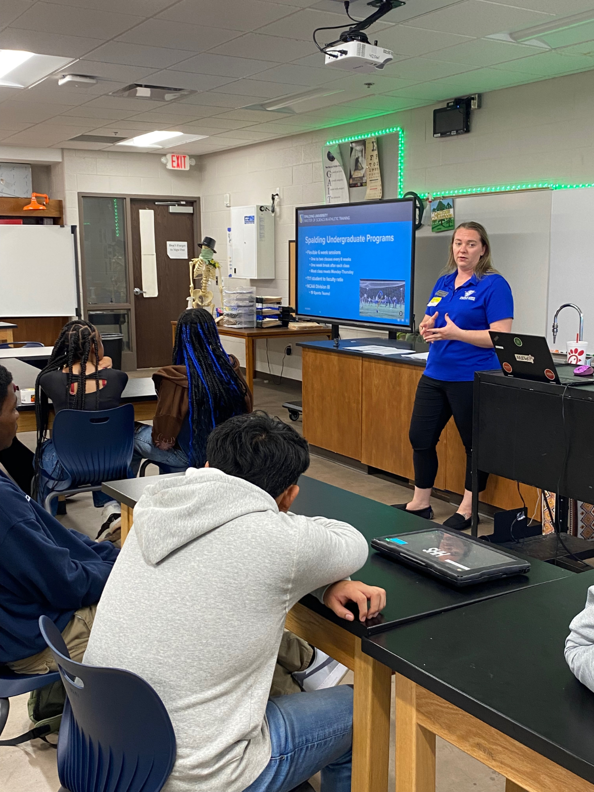 Spalding University’s Beth Shoulders Speaks to Students About Athletic Training Careers Spalding University’s Beth Shoulders Speaks to Students About Athletic Training Careers
