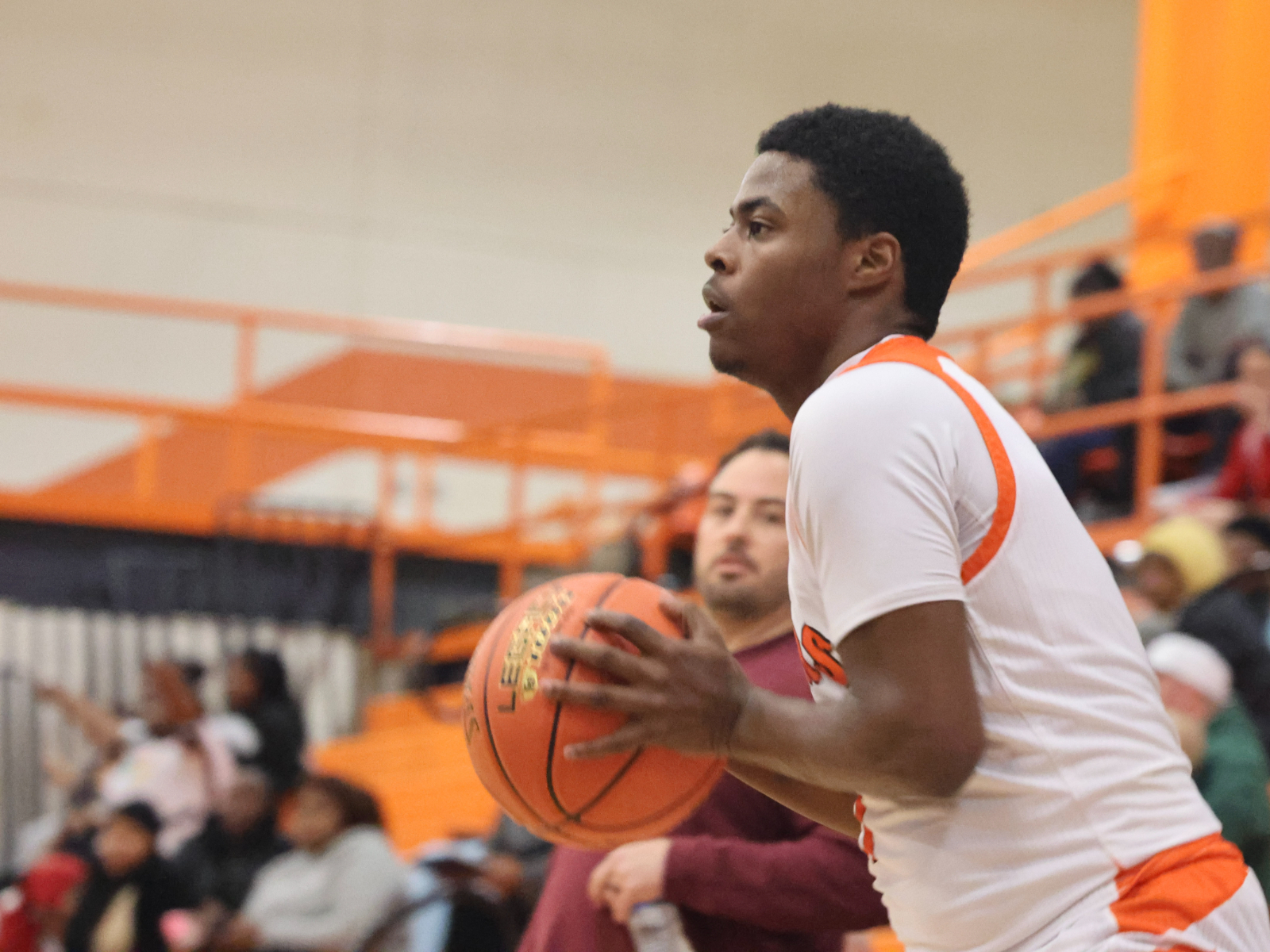 Hoptown Tigers Triumph Over Westview at the Hardwood Classic